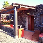 בית נופש La Cala Cottone Relais Khamma Fuori