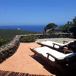 בית נופש La Cala Cottone Relais *